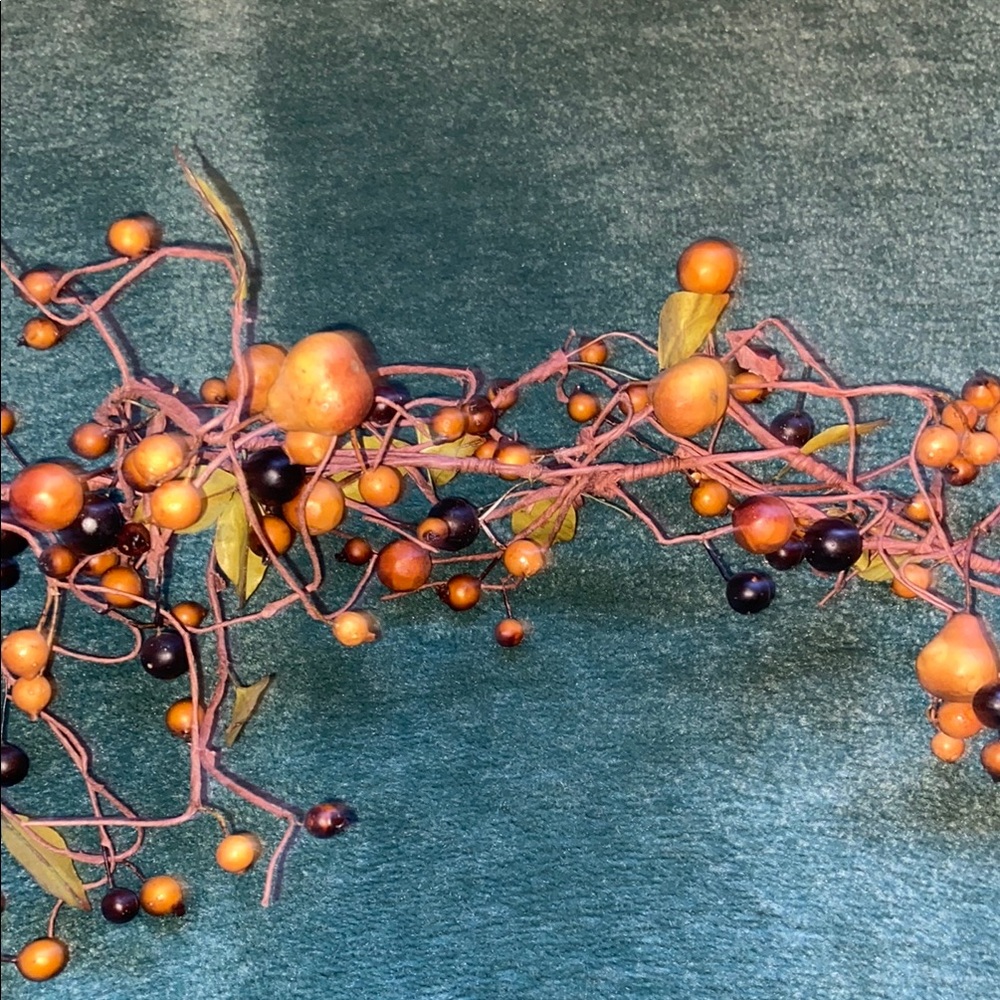 Autumn Berry Garland
